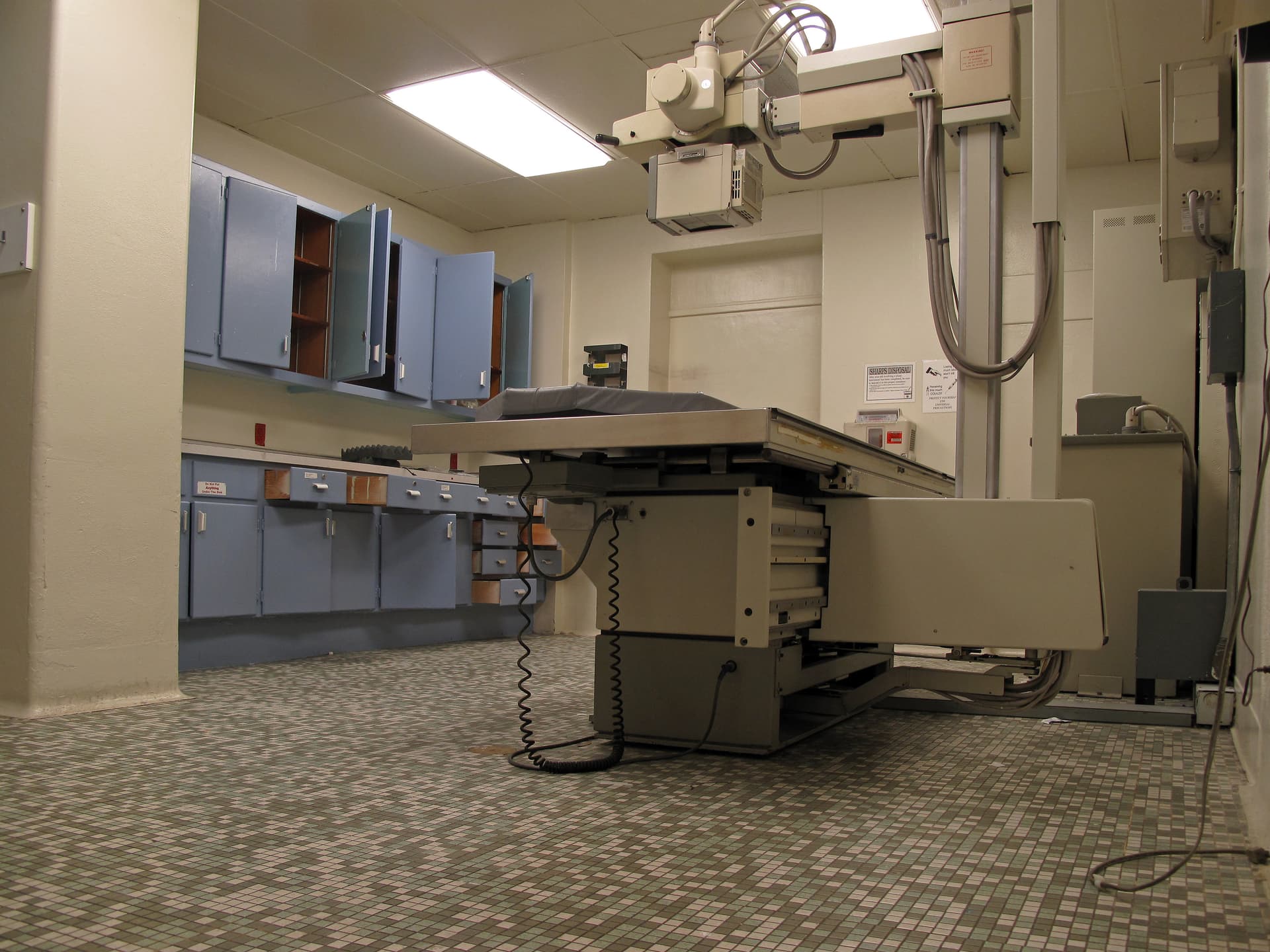 Why X-Ray Machine Disposal Is Regulated Under Dubai Municipality Rules