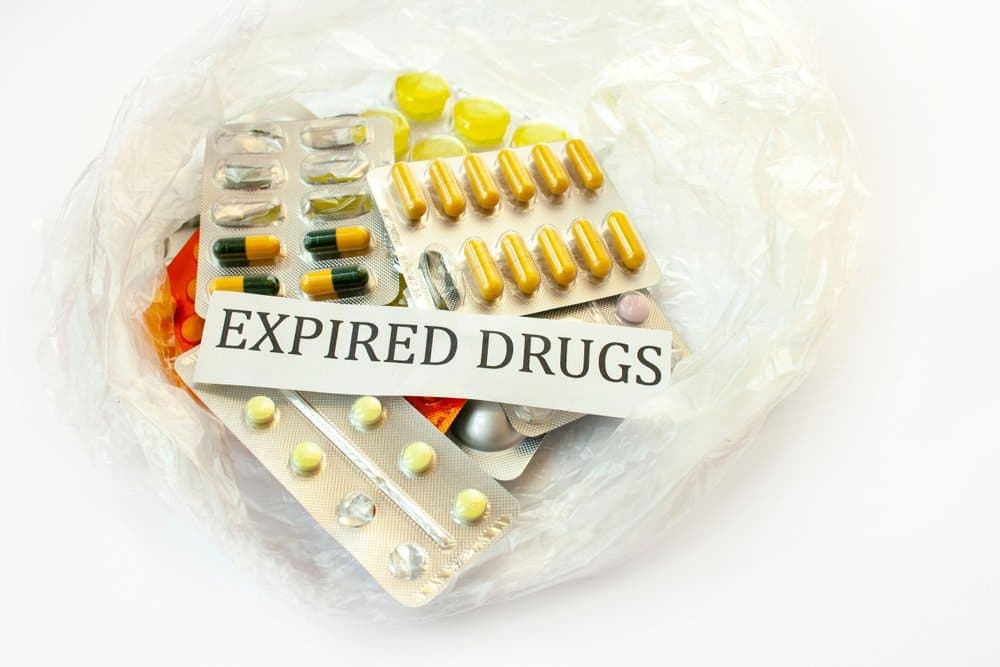 Pharmacies and Hospitals: How to Manage Expired Medicines Safely in Dubai