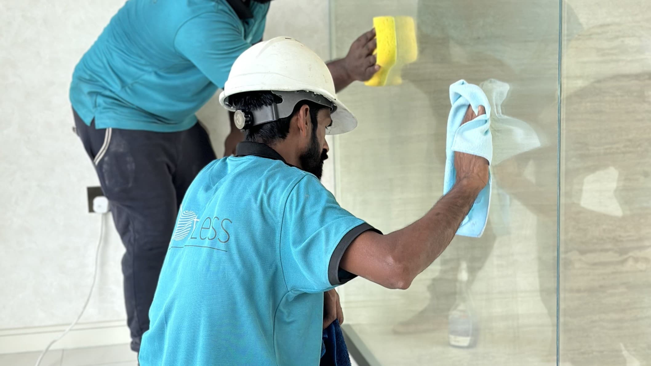Professional Glass Cleaning Services in Dubai | Dotless
